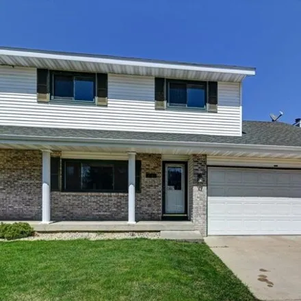 Buy this 3 bed house on 5864 Woodland Drive in Waunakee, WI 53597