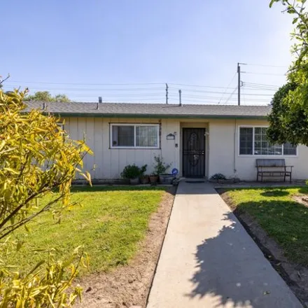 Buy this 4 bed house on 277 North Spruce Street in Tulare, CA 93274