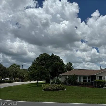 Image 3 - 115 SE 24th St, Cape Coral, Florida, 33990 - House for sale