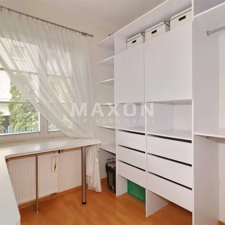 Image 2 - Grochowska 334, 03-838 Warsaw, Poland - Apartment for rent