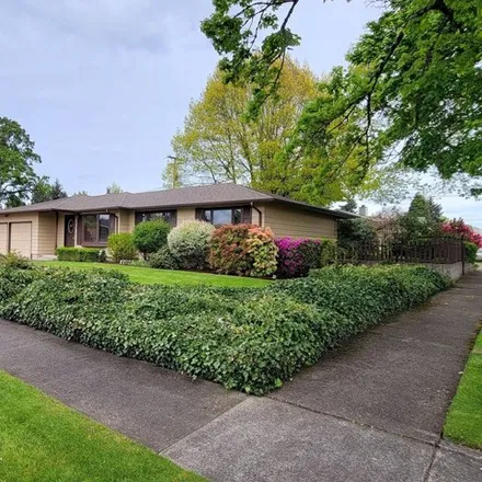 Buy this 4 bed house on 2565 Newcastle Street in Eugene, OR 97404