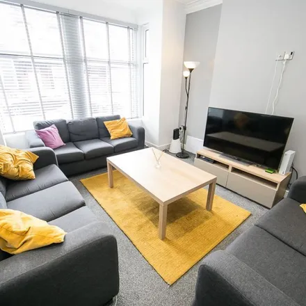 Rent this 6 bed apartment on 1-33 Winston Gardens in Leeds, LS6 3JY