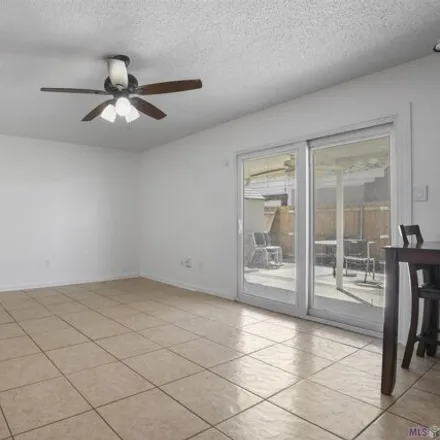 Image 7 - 4220 South Ridgelane Street, Estelle, Marrero, LA 70072, USA - House for sale