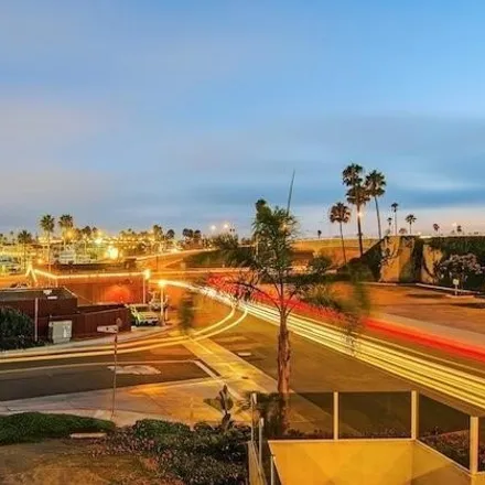 Image 2 - 207 La Jolla Drive, Newport Beach, CA 92663, USA - House for rent