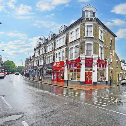 Rent this 1 bed apartment on High Street in London, SE25 6EP