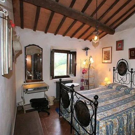 Rent this 3 bed house on 53011 Castellina in Chianti SI