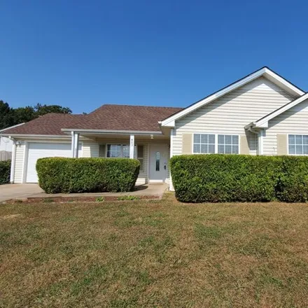 Rent this 3 bed house on 401 Faulkner Road in Sherwood Forest, Clarksville