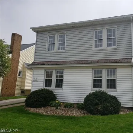 Rent this 2 bed house on St. Christopher School in 1610 Lakeview Avenue, Rocky River