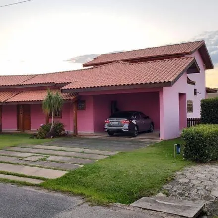 Buy this 5 bed house on Avenida Village Ipanema II in Residencial Village Ipanema II, Araçoiaba da Serra - SP