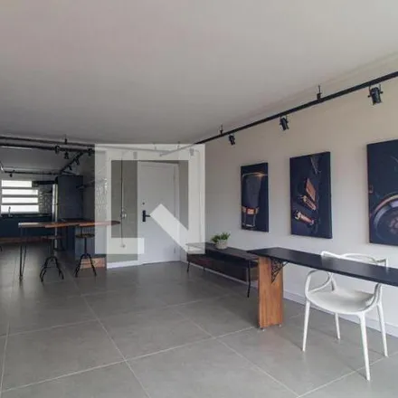 Rent this 3 bed apartment on Avenida Visconde de Guarapuava 1613 in Centro, Curitiba - PR