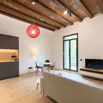Image 3 - Ronda de Sant Pere, 28, 08010 Barcelona, Spain - Apartment for rent