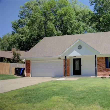 Buy this 4 bed house on 7769 South Glenwood Court in Broken Arrow, OK 74011