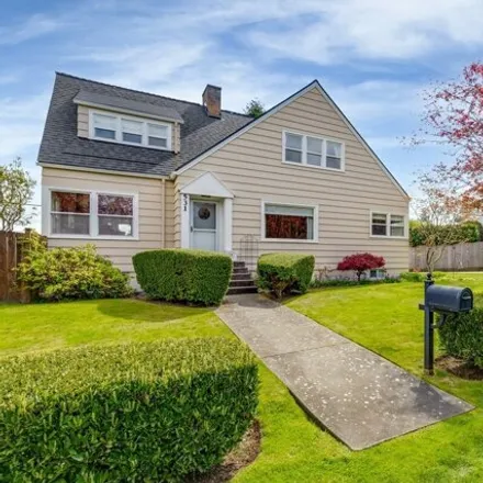 Buy this 3 bed house on 575 Alverson Boulevard in Everett, WA 98201