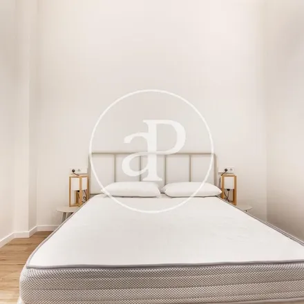 Rent this 3 bed apartment on Carrer de Roger de Lauria in 46002 Valencia, Spain