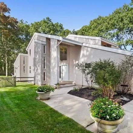 Rent this 3 bed house on 476 Toppings Path in Bridgehampton, Suffolk County