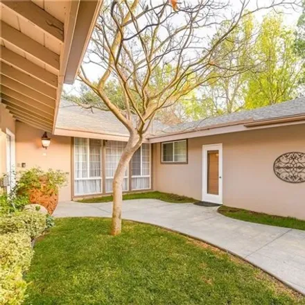 Image 4 - Aledo, Los Angeles, CA 91364, USA - House for sale