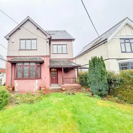 Buy this 3 bed house on The Avenue in Pontypool, NP4 0QH