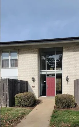 Rent this 2 bed condo on Briarbend Drive in Saint Louis County, MO