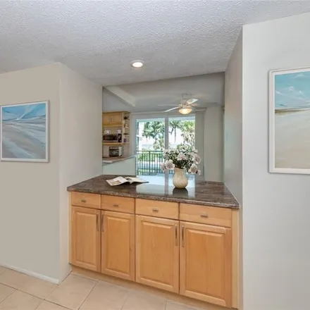 Image 6 - 4832 Ocean Boulevard, Bailey Hall, Siesta Key, FL 34242, USA - Condo for sale