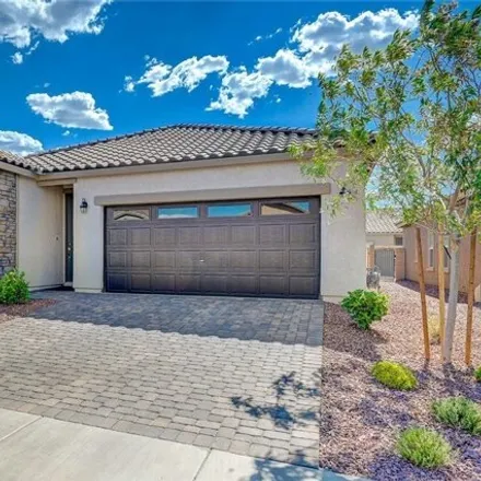 Image 3 - 305 Crescent Verse St, Henderson, Nevada, 89015 - House for sale
