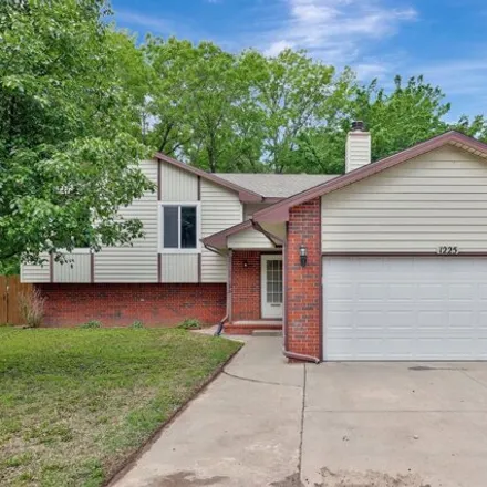 Buy this 5 bed house on 1271 Wild Turkey Drive in Derby, KS 67037