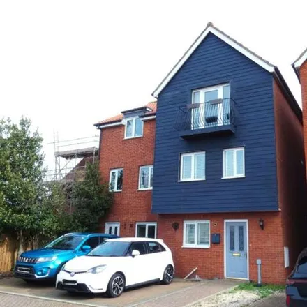 Buy this 4 bed duplex on Creeting Road West in Stowmarket, IP14 5AT