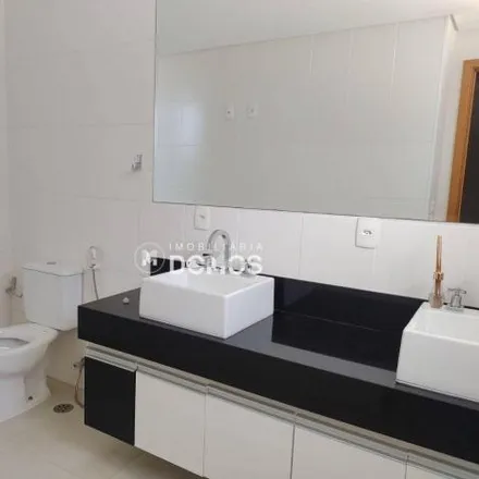 Buy this 4 bed apartment on Avenida Gustavo Mollica in Nova Guará, Guaratinguetá - SP