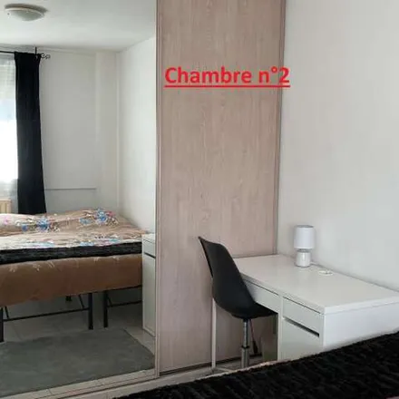 Image 3 - 42 Rue de Montelier, 69200 Vénissieux, France - Apartment for rent