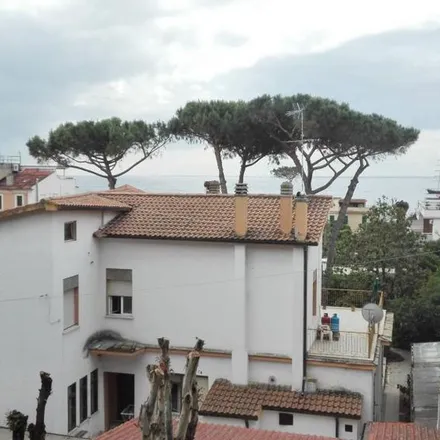 Image 4 - Via Rucellai, 00058 Santa Marinella RM, Italy - Apartment for rent