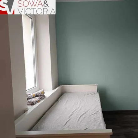 Buy this 2 bed apartment on Zagórzańska 18 in 58-308 Wałbrzych, Poland