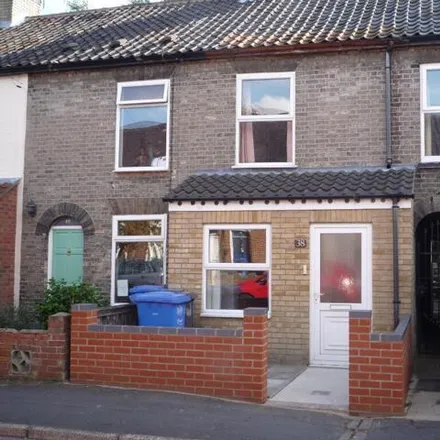 Rent this 3 bed townhouse on Nicholas Mews in Norwich, NR2 4DW