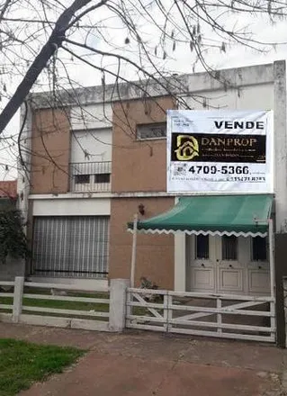 Buy this 3 bed house on Caseros 3001 in Olivos, Vicente López