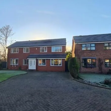 Image 3 - Saint Andrew's Close, Warrington, WA2 0EJ, United Kingdom - House for sale