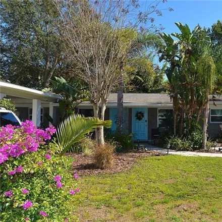 Buy this 2 bed house on 3800 West Randall Street in Tampa, FL 33611