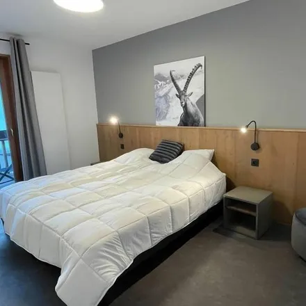 Rent this 3 bed condo on Auris in Isère, France