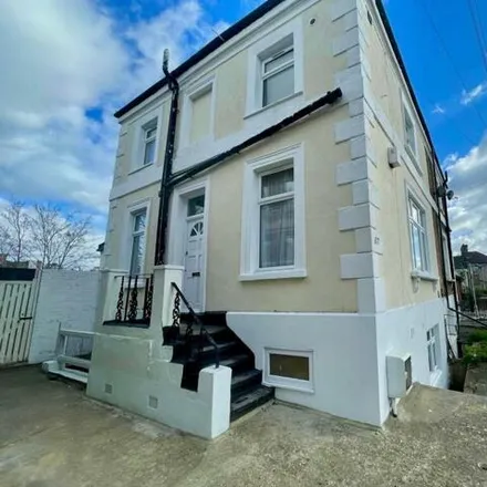 Image 2 - 75 Chesterton Road, London, E13 8BD, United Kingdom - Duplex for rent