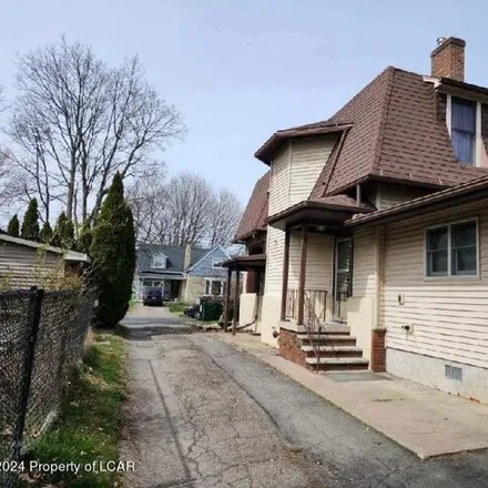 Image 2 - 131 Linden Street, West Pittston, Luzerne County, PA 18643, USA - House for sale