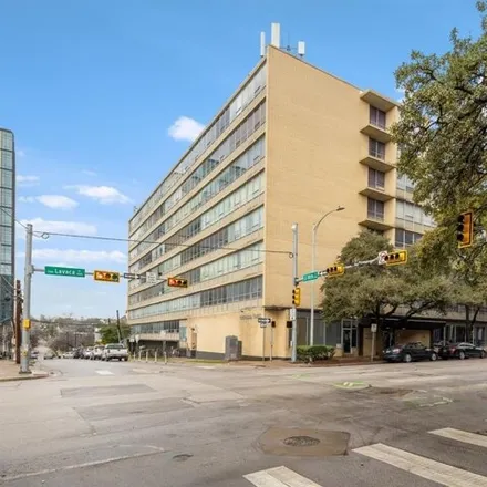 Image 4 - Greenwood Towers, 1800 Lavaca Street, Austin, TX 78701, USA - Condo for sale