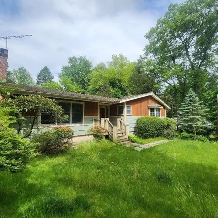Buy this 3 bed house on 938 Stillwater Rd in Stamford, Connecticut