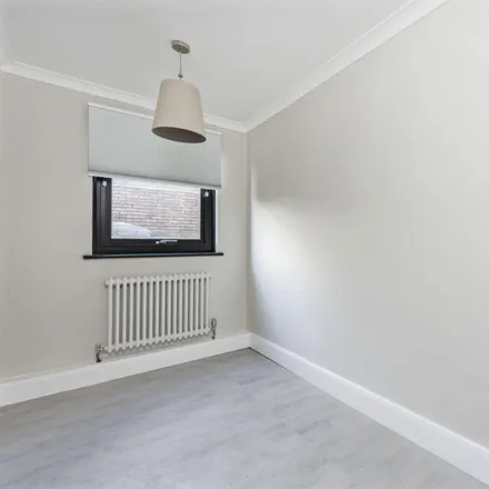 Image 9 - Westerdale Court, Aubert Park, London, N5 1FR, United Kingdom - Apartment for rent