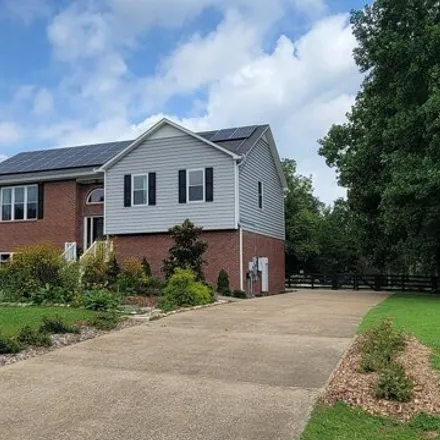 Buy this 4 bed house on 897 Nathan Drive in Maury County, TN 38401