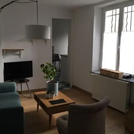 Rent this 2 bed apartment on 11 Rue du Buisson aux Fraises in 91300 Massy, France