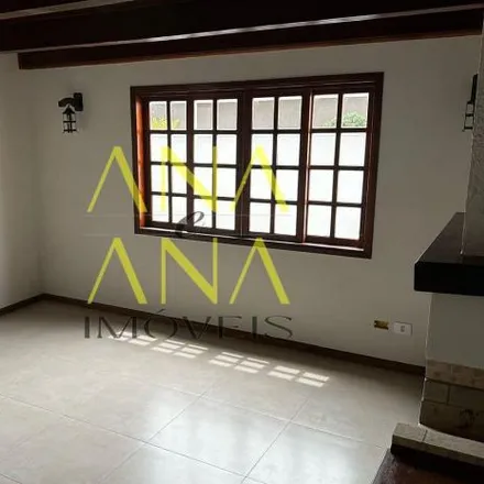 Rent this 3 bed house on Rua Condomínio Santa Helena II in Jardim Santa Helena, Bragança Paulista - SP