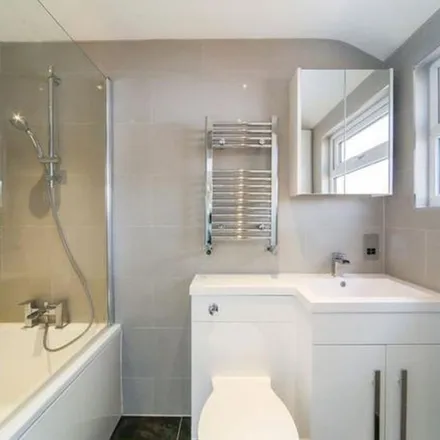 Rent this 2 bed apartment on 14 Waverley Road in Weybridge, KT13 8UT