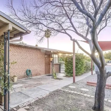 Buy this studio house on 1000 North Jones Boulevard in Tucson, AZ 85716