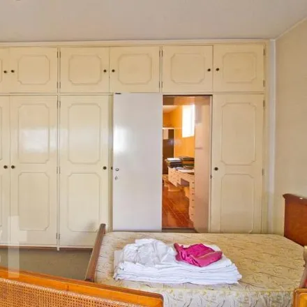 Buy this 6 bed apartment on Edificio Hildebrando de Paula Almeida Prado in Rua Itacolomi 193, Higienópolis