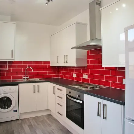 Image 3 - 735 Ecclesall Road, Sheffield, S11 8TB, United Kingdom - Townhouse for rent