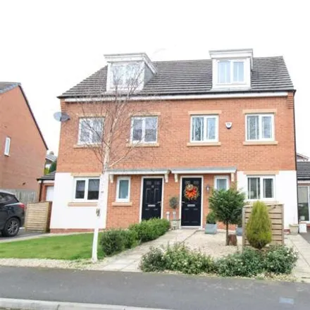 Buy this 3 bed townhouse on Vallum Place in Throckley, NE15 9LW
