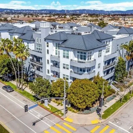 Rent this 2 bed condo on Playa Vista Library Parking in Sea Walk Drive, Los Angeles
