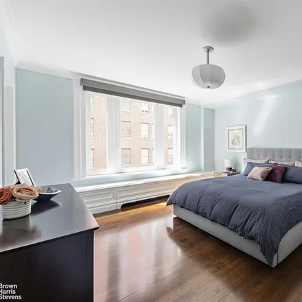 Image 6 - 235 WEST 71ST STREET 6A in New York - Apartment for sale